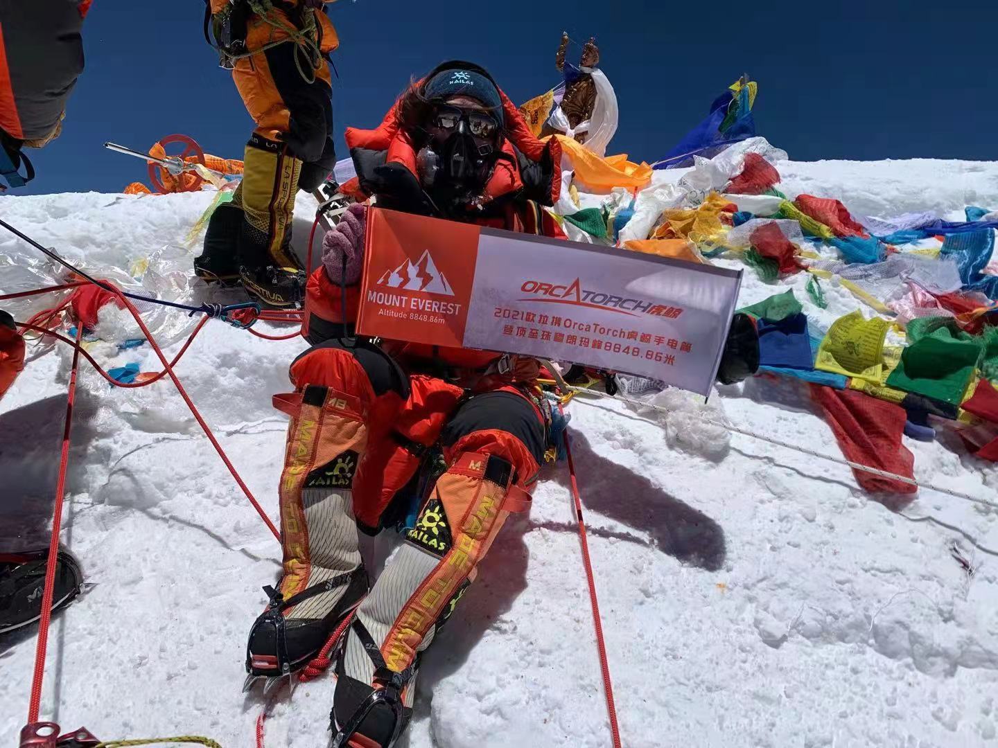 OrcaTorch潛水照明行（háng）業領航者