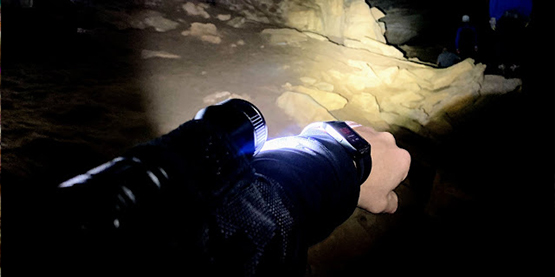 ORCATORCH木瓜视频D550潛水燈（dēng）測評