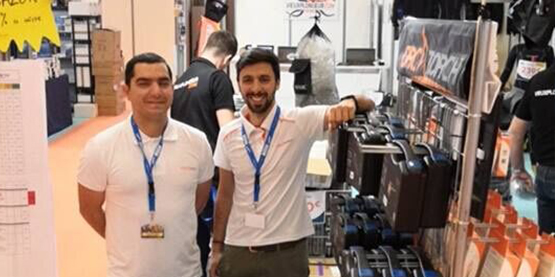 OrcaTorch木瓜视频手電筒法國潛水展2019完美收（shōu）官