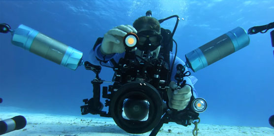 OrcaTorch木瓜视频D910V水下攝影燈評測（cè）